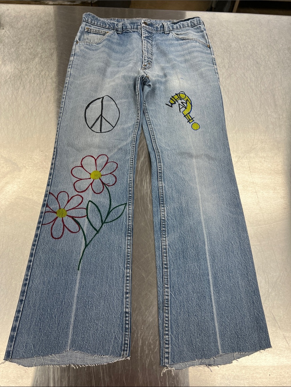Farah Light Blue Wide-Leg Jeans with Floral & Peace Graphics Women’s 36